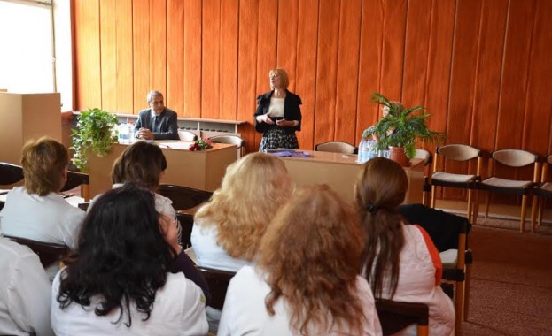 Проф. Клисарова: Заедно с лекарите ще напишем програма за доболничната помощ във Варна