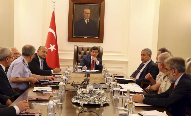 А. Давутоглу: По-добре Асад да беше останал в Москва