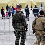 Защо бежанците избират Балканския път?