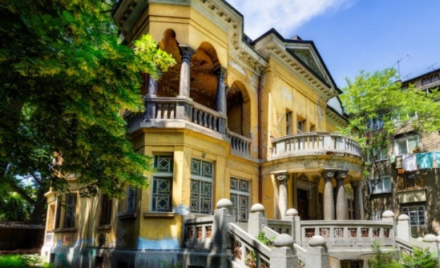 Архитектът на новата "Къща с ягодите": Нямат нормативни основания да ни откажат да я построим наново