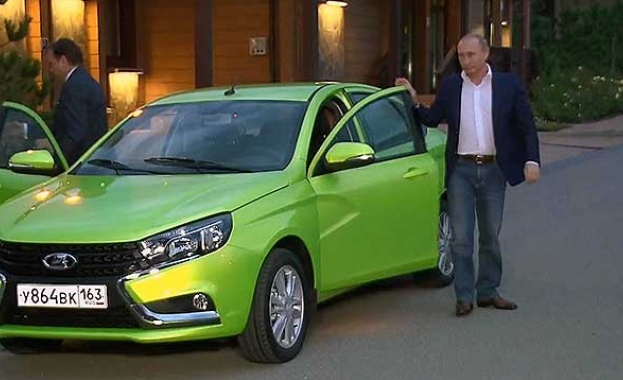 Путин подкара най-голямата Лада