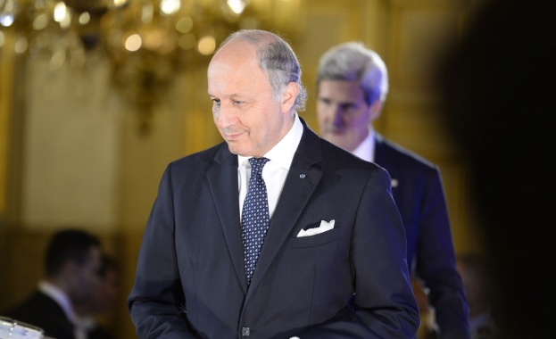 Френският външен министър свика среща за Сирия