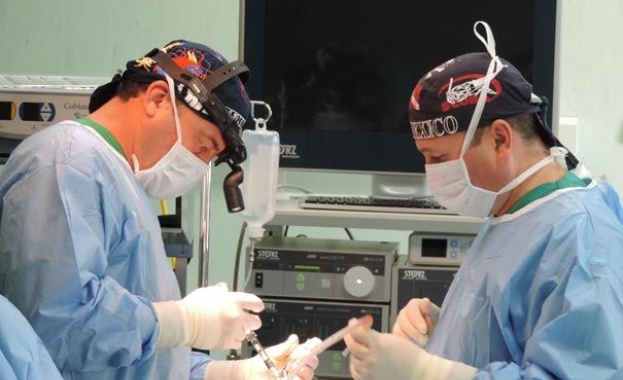 Нов оперативен метод приложиха за първи път в България УНГ специалистите от „Софиямед“