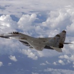 България - нито самолети, нито хеликоптери, но в НАТО