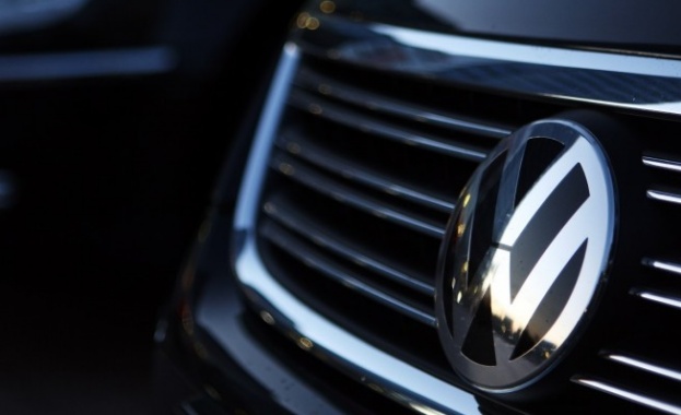 Скандалът с „Фолксваген" удари и луксозните модели