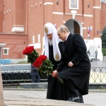 Путин постави цветя на паметника на Минин и Пожарски в Деня на народното единство