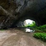 Затрупаните до Крушунските водопади туристи още не са открити