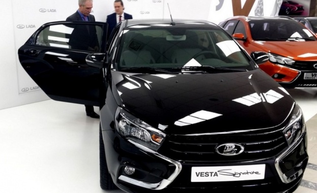Lada представи лимузината Signature