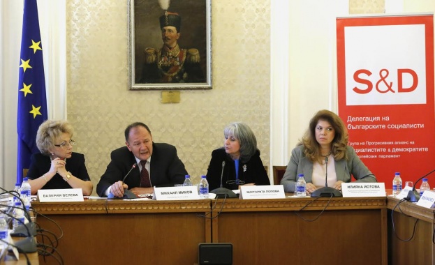 М. Миков: Европа трябва да се погрижи за децата-бежанци