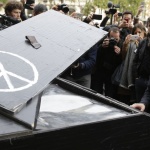 За дебилните пърформънси на солидарност