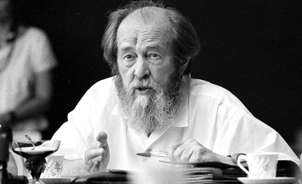 За една страна да има велик писател е като да