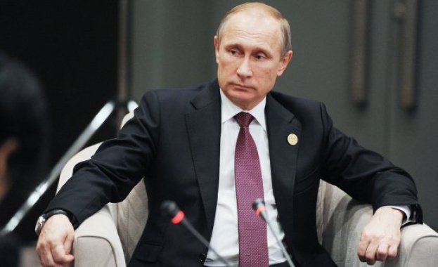 Путин си припомни годините като разузнавач