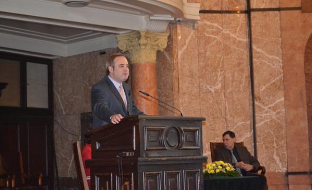 Проф. Анастас Герджиков: Да се промени начинът на финансиране на СУ