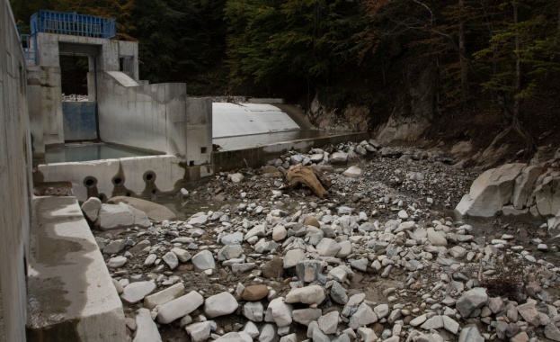 Реки от злато