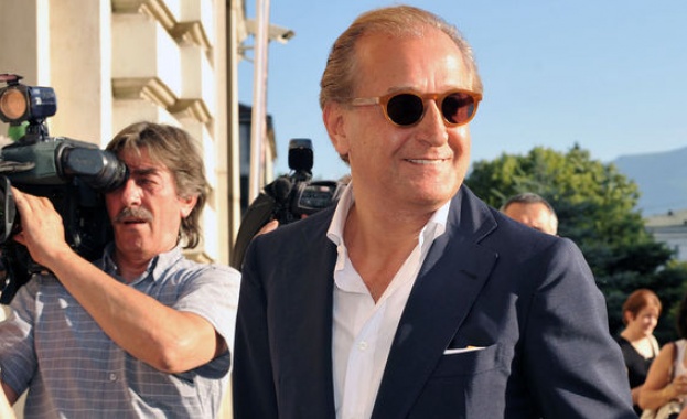 Русев купил Виваком чрез дружество в Люксембург