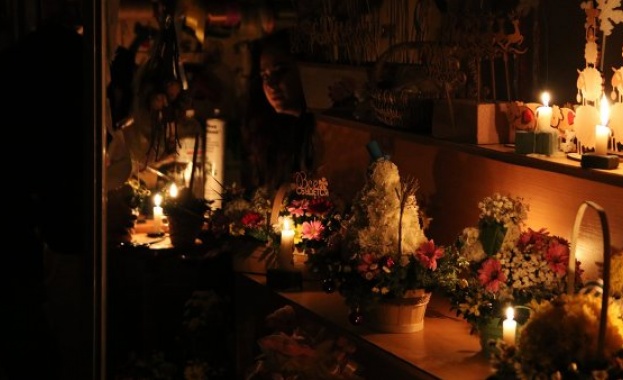 Близо 1,6 млн. души останаха без ток в Крим и Севастопол