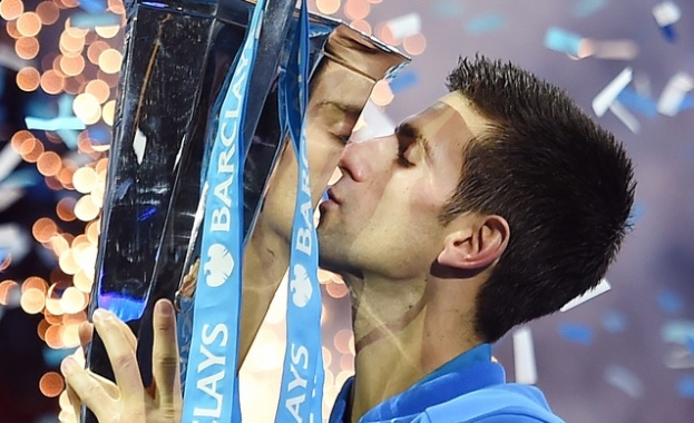 Джокович триумфира на финалния Мастърс турнир в Лондон