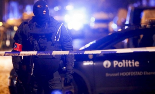 Откриха колан за взривяване в Париж