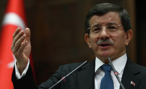 Давутоглу: Анкара не иска да прекъсва отношенията си с Москва