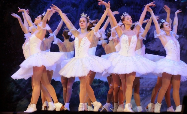 Балет на лед... и на пости!