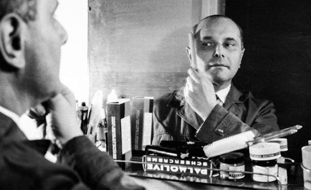 Има времена, когато на смъртния си одър философът казва: „Добре, че не ме разбраха"