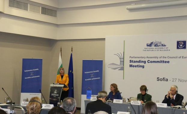 Ц. Цачева: Днес девизът ни „Съединението прави силата" е актуален повече от всякога