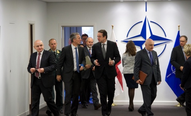 НАТО ще отправи покана към Черна гора
