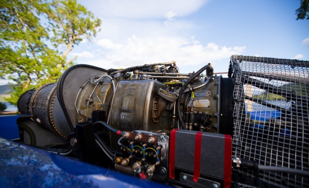 Discovery Channel изследва двигателите, които променят историята, в „Пристрастени към двигателите с Джими де Вил”