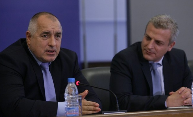 Б. Борисов: Стоя твърдо зад Москов. Който пие ракия и яде сланина, трябва ли друг да му плати лечението