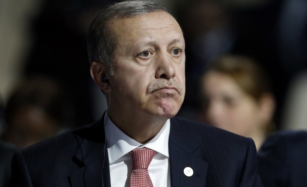 Ердоган отново отхвърли обвиненията за участието на турското ръководство в контрабандата на петрол