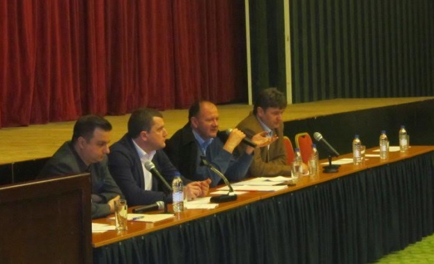 Миков: Работете с плам и ентусиазъм, за да се връща доверието в партията 