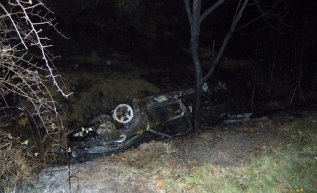 Двама мъже изгоряха при тежка катастрофа