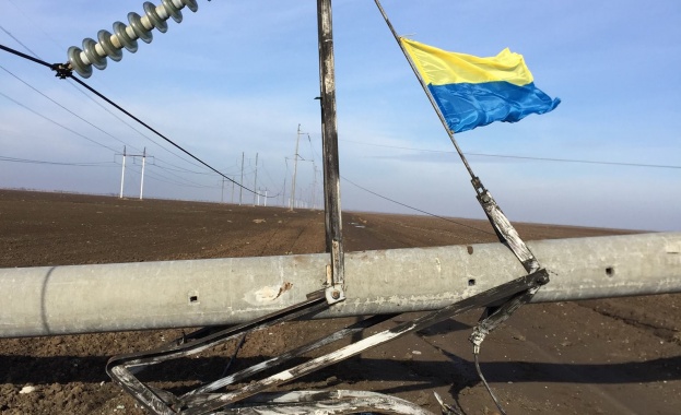 Възстановиха електроподаването за Крим