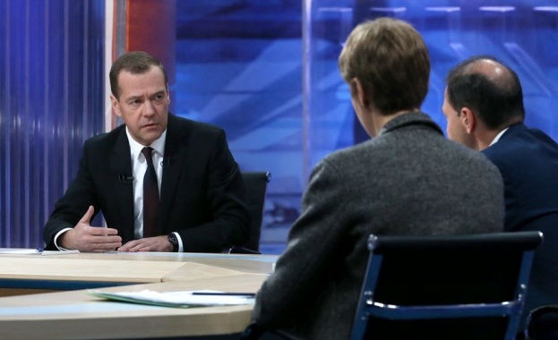 Д. Медведев: Ако не върне дълга на Русия, Украйна трябва да обяви фалит (видео)