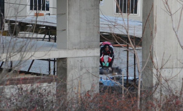 Жена се хвърли от строеж до НДК