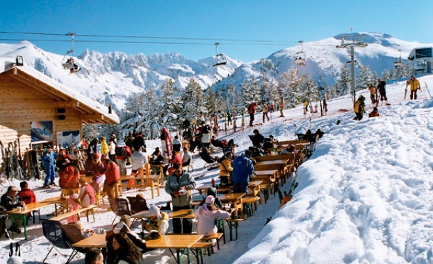 Туристи от Балканите пристигнаха за откриването на зимния сезон у нас 