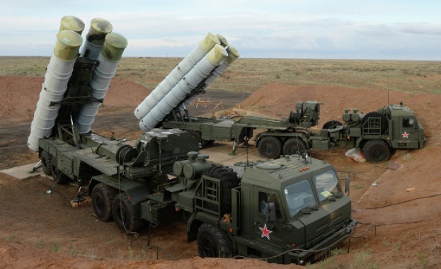 Индия ще купи от Русия 5 зенитно-ракетни комплекса