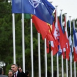 Захарова: РФ очаква, че САЩ ще се откажат от складовете за военна техника в Източна Европа