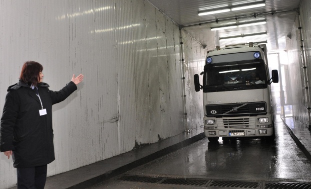 Дванадесет митничари от Свиленград са задържани за участие в ОПГ