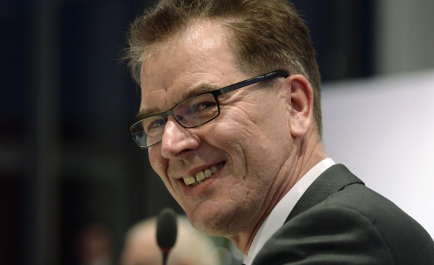 Германия поиска пари от държавите, неприемащи бежанци