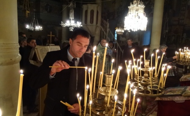 Кметът на Стралджа намали заплатата си