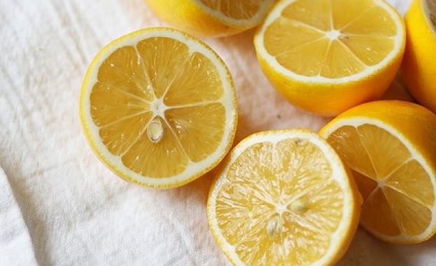 15 причини да пием лимон с вода всяка сутрин
