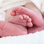 Близнаци се родиха в различни години