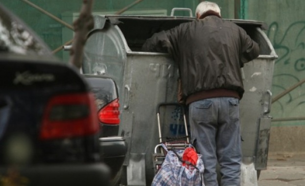 Глоби до 1000 лв. за клошари готвят от екоминистерството