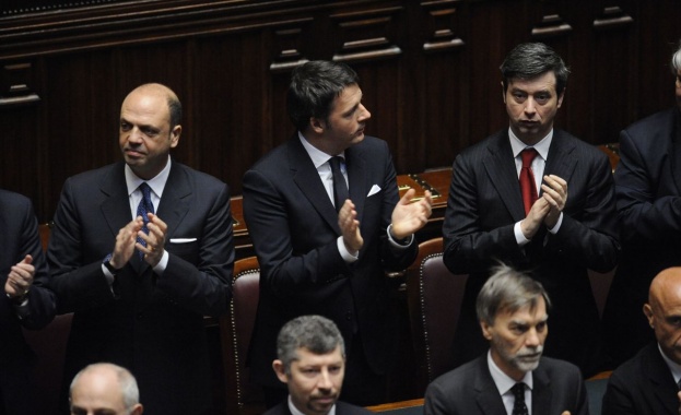 Сурогатното майчинство да бъде третирано като сексуално престъпление, поиска италианският вътрешен министър 