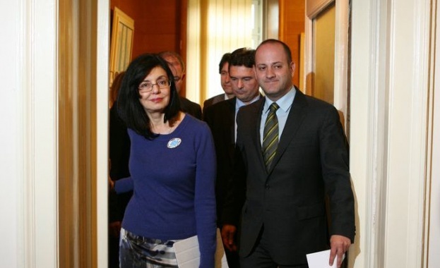 Обмислят смяна на Радан Кънев като съпредседател на групата на РБ