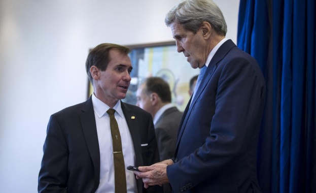 Кери и Лавров търсят възможност за среща в близките дни