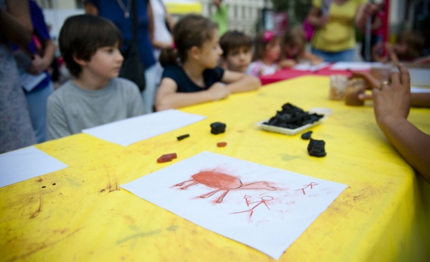 Най-големият дом за деца с увреждания затвори врати, 90 деца получиха шанс за по-добър живот