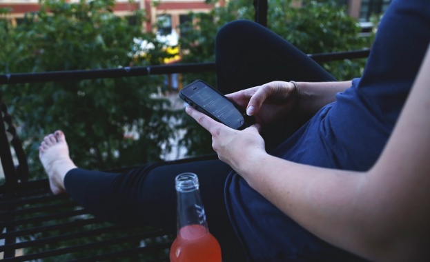 Apple пуска приложение за по-лесно преминаване от iPhone към Android