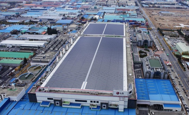 LG Electronics инвестира допълнително $ 435 милиона в производството на соларни клетки